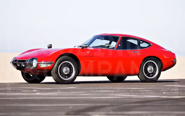 Ra đời vào năm 1967, mẫu xế cổ Toyota 2000GT được coi là "biểu tượng" của ngành công nghiệp xe hơi Nhật.