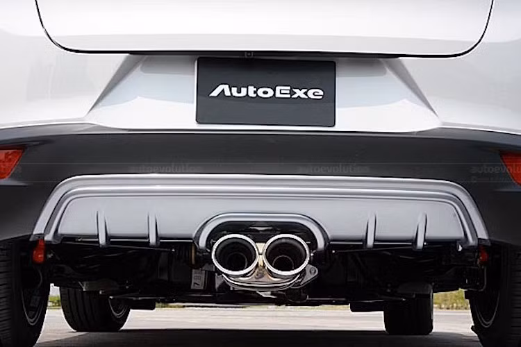 Nằm chính giữa cản sau là hệ thống ống xả kép thể thao do chính AutoExe chế tạo.