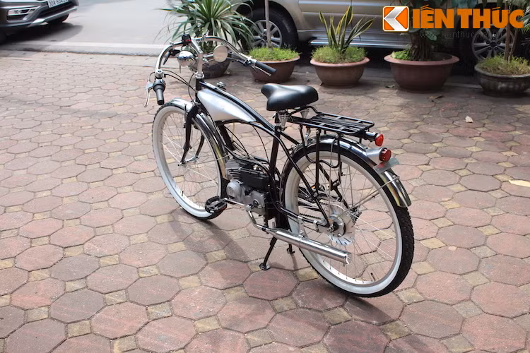 Tại Nhật, một chiếc FK310 LA III Sport có giá 129.600 Yên (tương đương 23,7 triệu đồng.