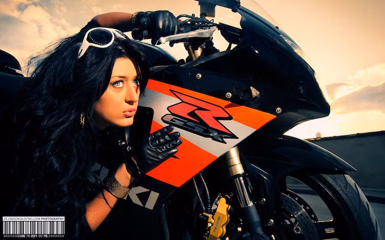 Thế hệ đầu tiên của GSX-R600 chỉ được sản xuất trong đúng từ năm 1992-1993. Mãi tới năm 1997, chiếc xe mới chính thức được sản xuất với số lượng lớn và trở thành một tên tuổi được ưa chuộng.