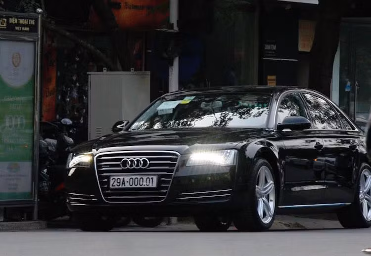 Hai bảy (27) lịch sử khắc sâu Đánh tan xâm lược công đầu Điện Biên Hai tám (28) Hòa Bình ấm êm Hai chín (29) Hà Nội liền liền ba hai (32) Ba ba (33) là đất Hà Tây Tiếp theo ba bốn (34) đất này Hải Dương