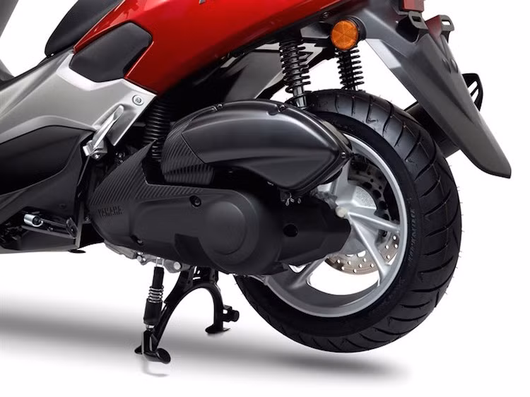 Theo hãng, N-Max chỉ tiêu thụ khoảng 2,19 lít xăng/100 km trong điều kiện sử dụng bình thường.