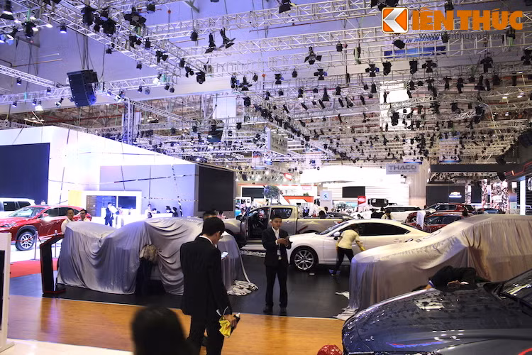 Tại triển lãm VMS 2015, các hãng xe như Chevrolet, Lexus, Mercedes-Benz sẽ tập trung nhiều hơn vào những mẫu xe mới, đặc biệt là dòng SUV.