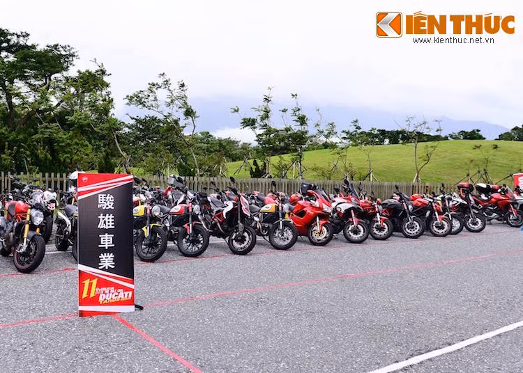 Tại Ducati Weekend lần thứ 11 ở Đài Loan, đã có hơn 500 người cùng với 300 chiếc Ducati tham gia.