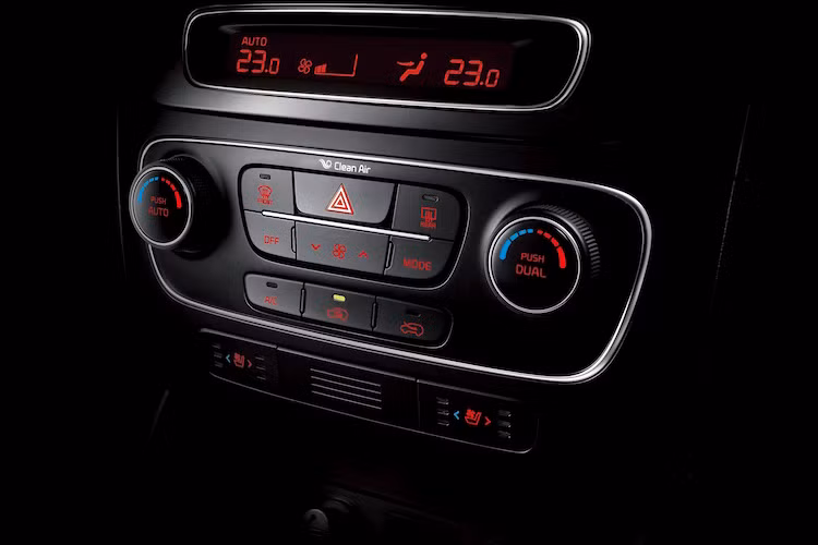 Kia ra mat New Sorento ban may xang tai VN gia 873 trieu-Hinh-7