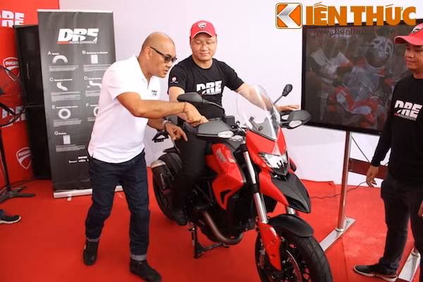 Hoc ky nang lai PKL an toan cung Ducati Riding Experience-Hinh-2