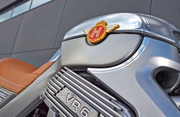  "Trái tim" của Horex VR6 là khối động cơ 6 xi-lanh xếp chữ V góc hẹp (VR6) công suất lên tới 170 mã lực và mô-men xoắn cực đại 138Nm.