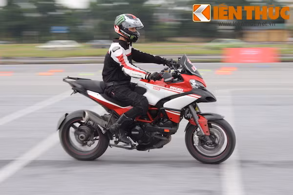 Trinh do lai xe cua bikers Viet ngang cac nuoc trong khu vuc-Hinh-3