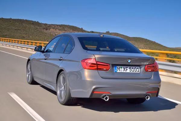 BMW 3 Series 2015 sap ve Viet Nam, “binh cu ruou moi“-Hinh-3