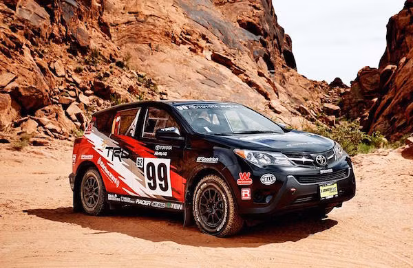 Toyota cong bo phien ban RAV4 