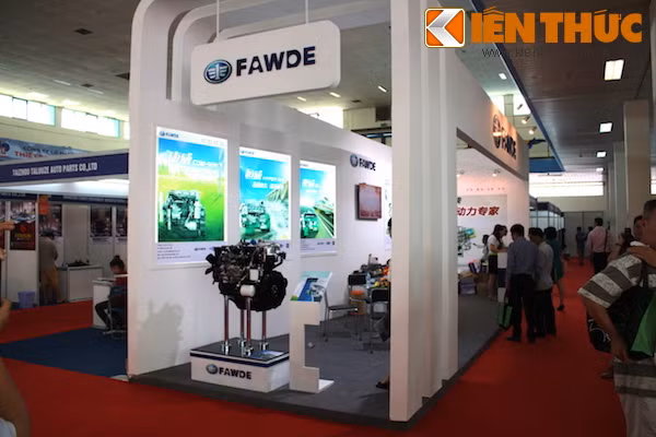 Vietnam AutoExpo 2015: Dong nhung khong 