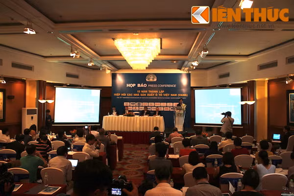 Sau 15 nam thanh lap VAMA da lam duoc gi cho CN oto VN?