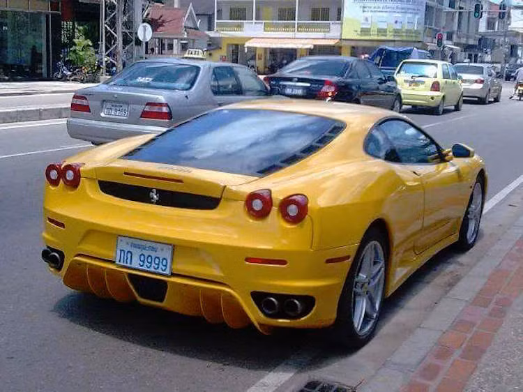 Tứ quý 9 cũng là một trong những biển số được các đại gia ưa chuộng nhất tại Lào.