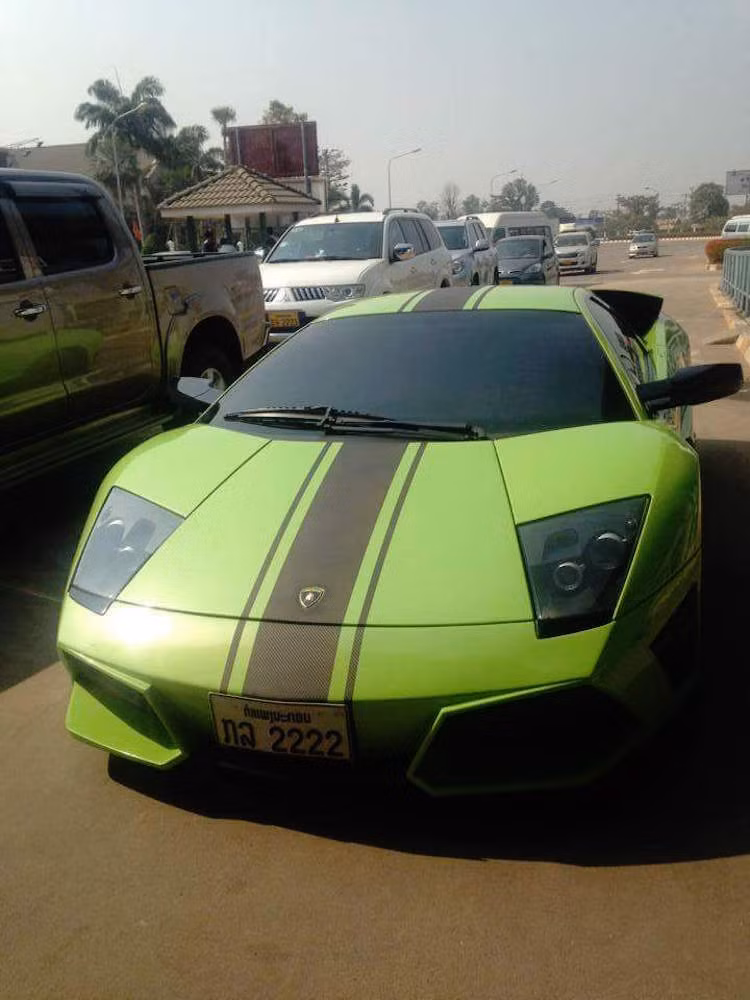 Nhìn chung, những số hay được đại gia Lào lựa chọn là tứ quý 8, ít hơn một chút có tứ quý 2, 7, 9 và các số còn lại. Tuy nhiên, rất ít xe ở Lào có biển tứ quý 1 hay 5.