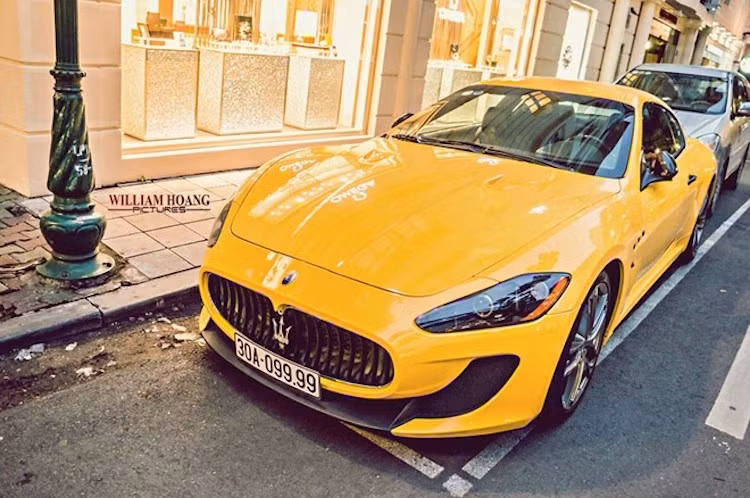 Thậm chí ngay cả phiên bản thể thao của dòng xe là Maserati Gran Turismo MC Stradale, với động cơ mạnh mẽ hơn và nhiều thay đổi khác cũng đã được dân chơi Việt nhập về.
