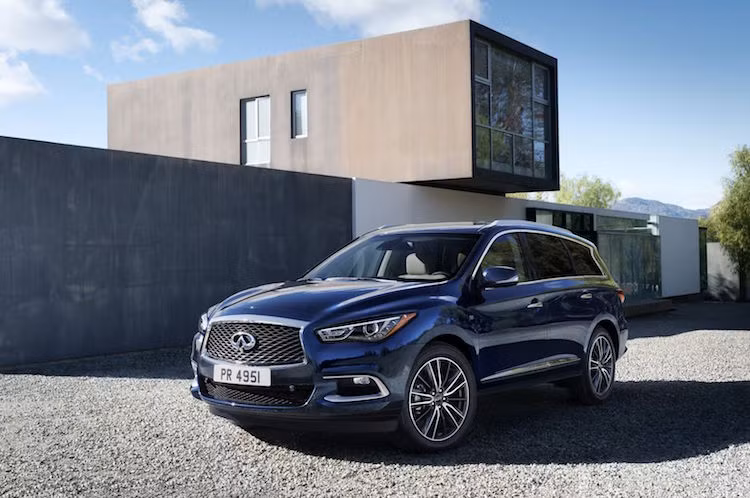 Sắp tới, Infiniti sẽ trưng bày QX60 2016 lần đầu tại triển lãm ôtô Detroit vào tháng 1/2016, trước khi bán ra chiếc xe vào giữa năm.