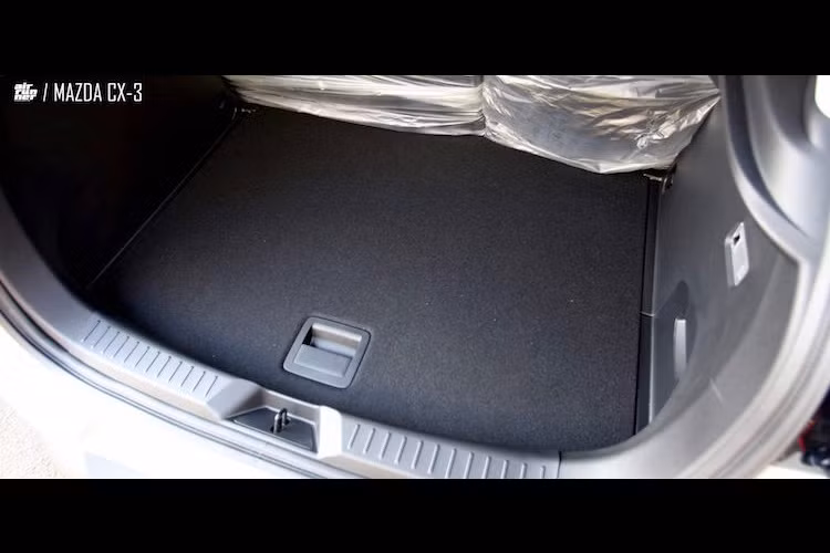 Tuy nhiên do bình này được giấu gọn dưới sàn xe nên thể tích khoang hành lý không bị giảm xuống.