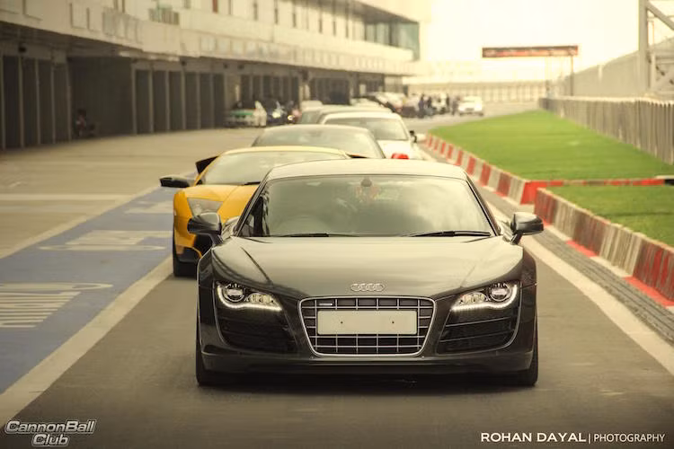 Sau này, khi thu hút được nhiều thành viên hơn, CBC bắt đầu dần mở rộng dần và tổ chức những sự kiện trên các đường đua thực thụ, nhằm đảm bảo an toàn cho tất cả các siêu xe vận hành hết khả năng.