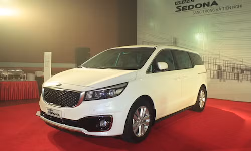 Kia ra mat minivan Grand Sedona (CKD) tai Ha Noi