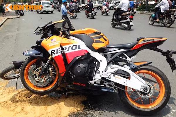 Xa hoi duong nhu dang qua “khat khe” voi moto PKL?-Hinh-2