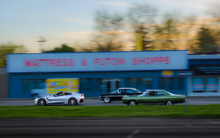 Trải qua hơn 1 thế kỷ, đại lộ Woodward đã đón chào từ những chiếc xe ngựa tới những siêu xe "khủng" nhất lăn bánh trên nó. Trong tương lai, đây vẫn sẽ trở thành một "điểm hẹn văn hoá" của người yêu xe, không chỉ ở Mỹ mà còn trên khắp Thế giới.