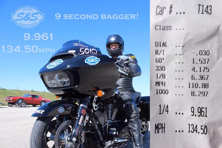 Theo thử nghiệm của S&amp;S ở đường đua drag 800 mét (1/4 dặm). Dragon 143 chỉ mất 9,961 giây để hoàn thành ở tốc độ cao nhất ghi lại được là 134,5 mph (216,46 km/h).
