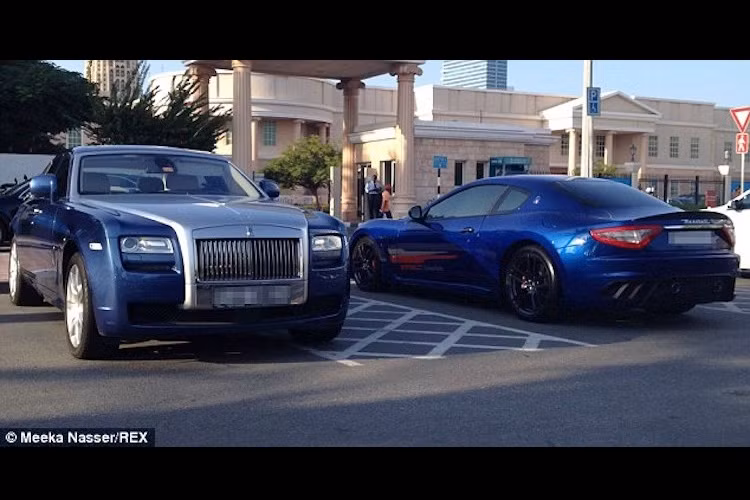 Sinh vien lai xe tien ty di hoc “chat cung” Dai hoc Dubai-Hinh-11