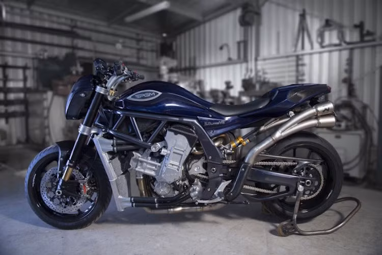 Với động cơ cực mạnh cùng một loạt các phụ tùng đắt tiền, đương nhiên giá của PGM V8 sẽ không thể rẻ.