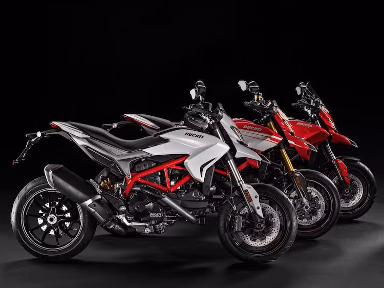 Với hàng loạt sản phẩm mới được Ducati công bố tại EICMA 2015, những cải tiến của dòng Hypermotard và Hyperstrada 939 có phần bị lu mờ; tuy nhiên chúng đều là những nâng cấp đáng giá cho dòng xe supermoto đã tồn tại từ năm 2013 này.