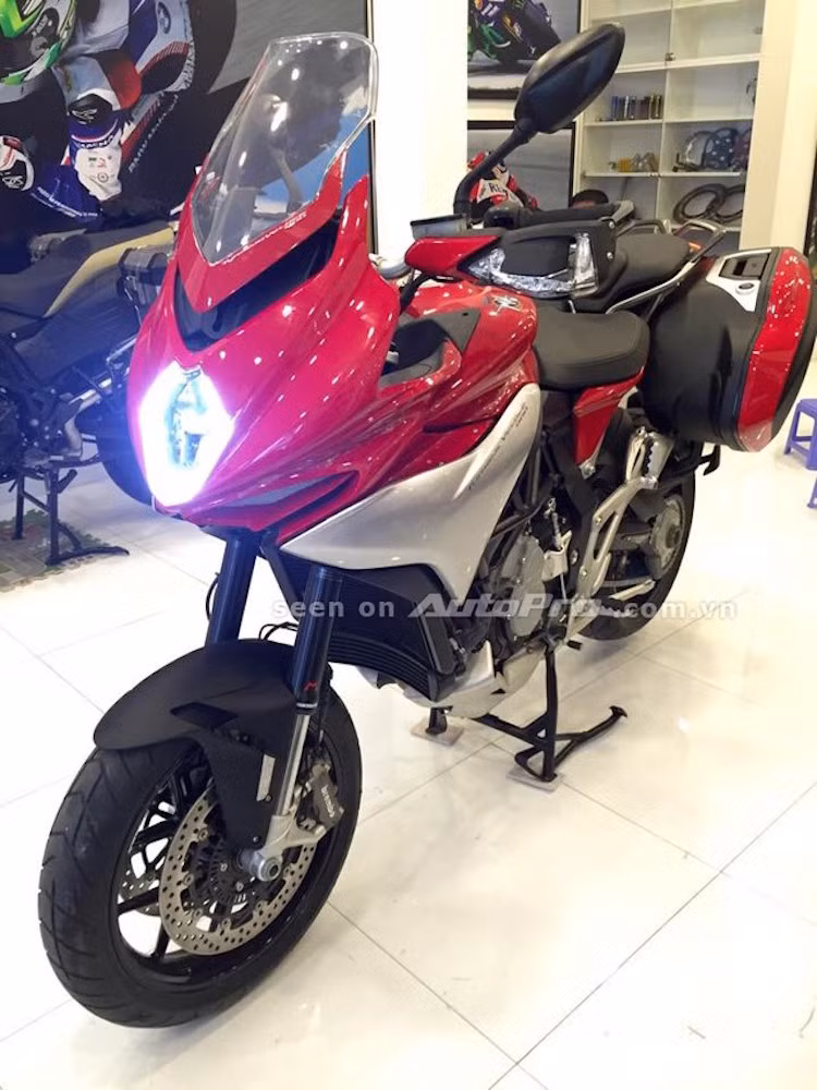 MV Agusta Turismo Veloce 800 ban gioi han da ve Viet Nam