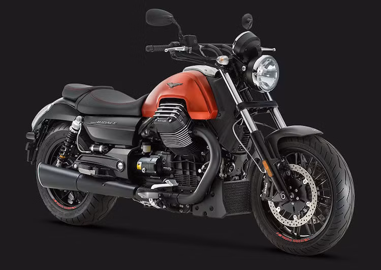 Trong tiếng Ý, Audace nghĩa là "sự dũng mãnh", và tên gọi này hoàn toàn xứng đáng với chiếc powercruiser mới nhất của Moto Guzzi.