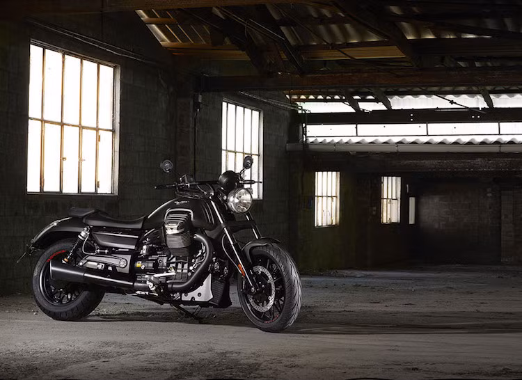 Những trang bị thời thượng khác của Audace bao gồm phanh trước/sau Brembo, dè trước bằng sợi carbon, ghế bọc Alcantara...