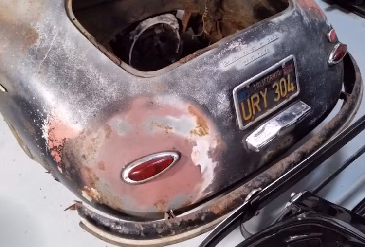 Việc phục hồi lại chassis sẽ khó khăn hơn rất nhiều, do đây là bộ phận nếu thay thế sẽ giảm mạnh giá trị chiếc xe.