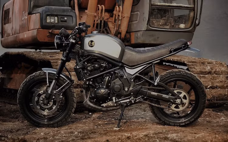 Theo Donny, những thay đổi mà anh thực hiện với chiếc Versys 650 hoàn toàn chỉ là bên ngoài, và không hề "đụng chạm" tới khung hay động cơ.