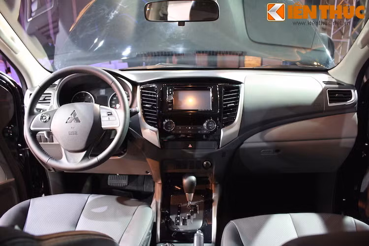 Các chi tiết nội thất được thiết kế đơn giản nhưng đẹp mắt.