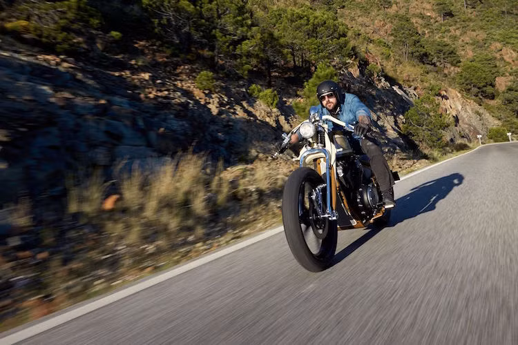 Tuy nhiên, màu sơn nâu-kem cùng các hoạ tiết trên chiếc Playa Del Ray gốc vẫn là thứ khó có thể "copy" được.