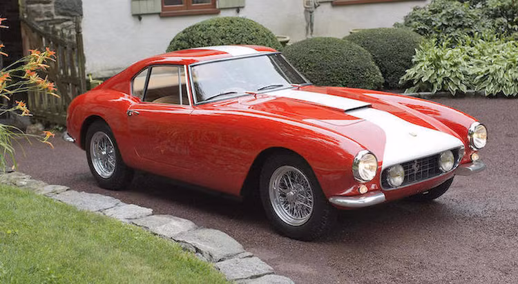 Đắt hơn một chút là chiếc Ferrari 250 GT Competizione Alloy Berlinetta đời 1959 này, với giá 8,5 triệu USD (tương đương 190,4 tỷ đồng).