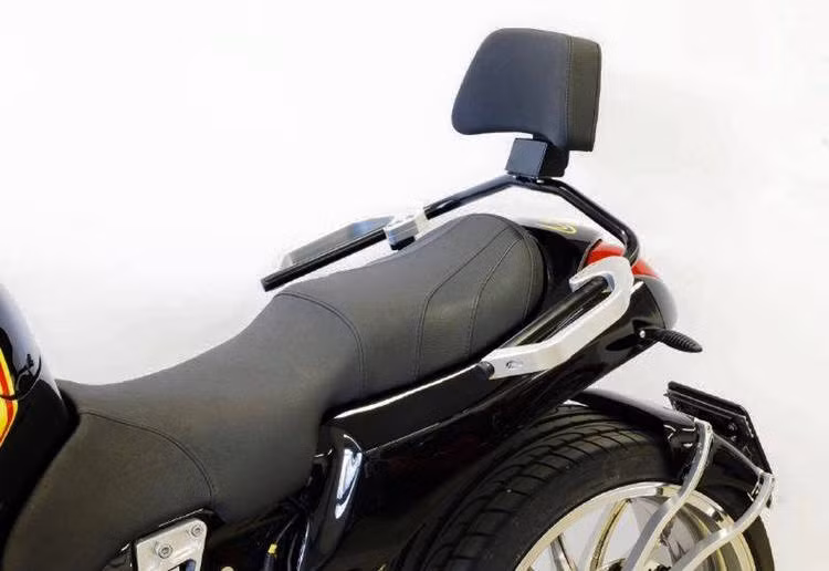 So với Triazuma, Taurus cũng là mẫu xe thoải mái hơn khi đi đường trường, hành khách ngồi ở phía sau thậm chí còn có thêm tuỳ chọn tựa lưng.