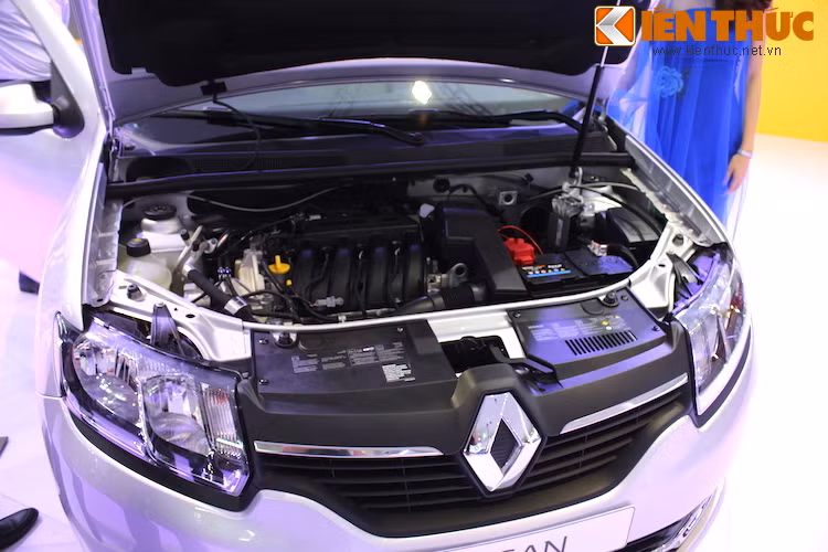 Bên dưới nắp capo, Logan sở hữu động cơ 4 xi-lanh thẳng hàng nạp khí tự nhiên 1.6l với công suất tối đa 102 mã lực và mô-men xoắn cực đại 134 Nm.