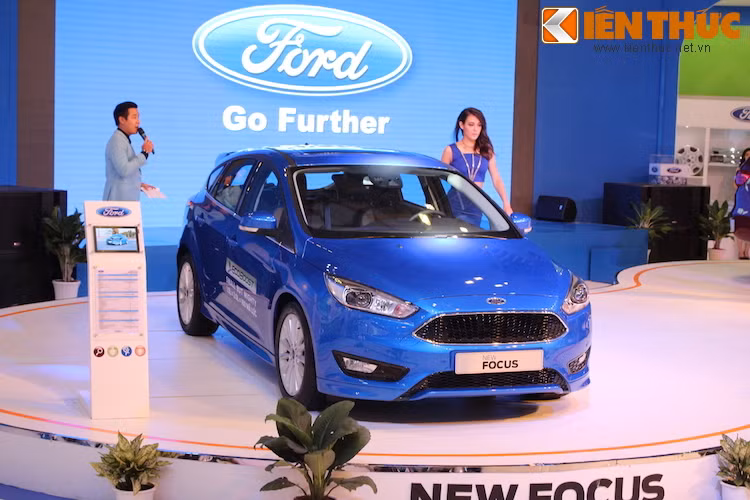 Ngoài phiên bản EcoBoost mới, Focus vẫn giữ lại bản động cơ xăng 1.6L Duratec Ti-VCT. Cả 2 phiên bản động cơ đều được trang bị hộp số tự động 6 cấp Powershift.