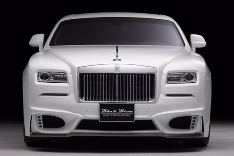 Trong đó, dòng sản phảm Black Bison của hãng cũng đã từng có mặt cho nhiều dòng xe khác nhau, và mới đây nhất là mẫu coupe siêu sang Rolls-Royce Wraith.