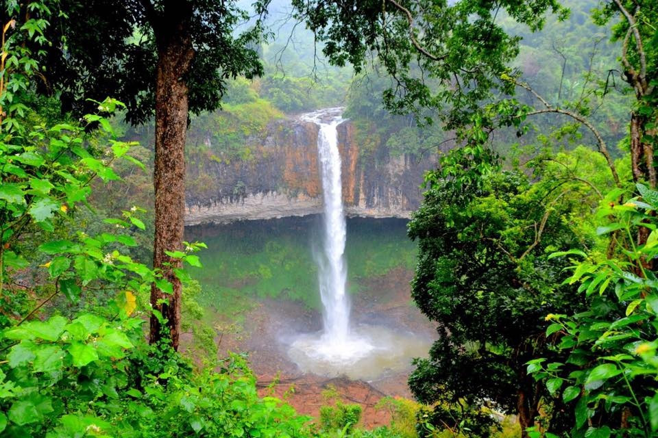 Du khách sẽ được tham quan, chiêm ngưỡng hệ thống hang động núi lửa trong đá basal độc đáo, nguyên sơ (khởi đầu từ huyện Krông Nô); ngắm nhìn các thắng cảnh hoang sơ, hùng vĩ như núi lửa Băng Mo (huyện Cư Jút), núi lửa Nâm Gleh R’luh (huyện Đắk Mil).