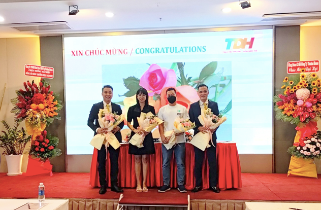 Biet gi ve tan Chu tich Thuduc House Nguyen Quang Nghia?