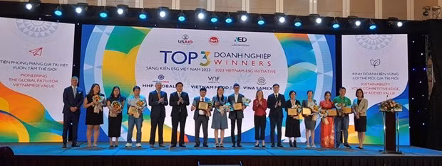 Trao giai ESG cho 10 doanh nghiep sang kien moi truong- xa hoi-quan tri