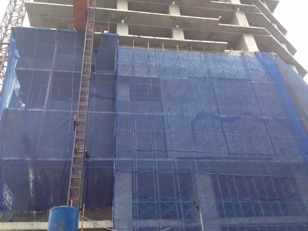 Cụ thể, dự án được cấp gồm 5 tầng hầm thông nhau, 5 tầng khối đế thông nhau, 1 tầng cây xanh và khu văn phòng - chung cư cao cấp với tổng số 54 tầng.