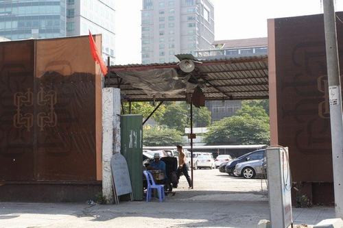 Dự án được dự kiến xây dựng vào năm 2015 nhưng hiện vẫn chỉ là bãi đỗ xe.
