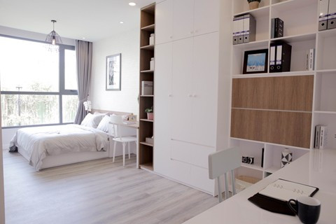 Phòng ngủ rộng rãi, view thoáng đãng.