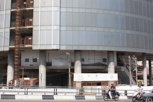  Dự án đình trệ và để không giữa khu vực "đất vàng" Sài Gòn khiến nhiều người đi qua không khỏi xót xa.