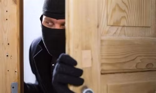 Pho Cuc truong bi mat gan 400 trieu: Khong co chuyen khach len phong toi”