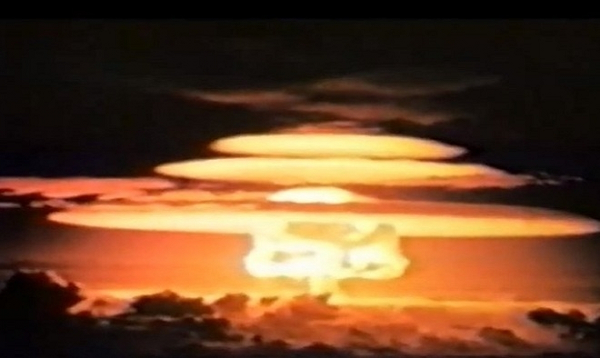 Castle Romeo chính là cuộc thí nghiệm bom nhiệt hạch nằm trong chiến dịch Castle vào năm 1954. Đương lượng của quả bom được xác định là 11 megaton. Vụ nổ đã thiêu rụi toàn bộ mọi thứ trong bán kính khoảng 5km.